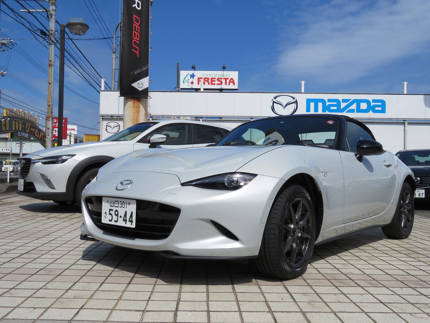セラミックメタリック、ほんとに映えるボディカラーですね。