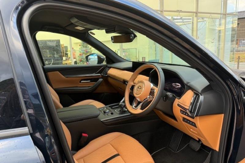 タンカラーのレザーシート