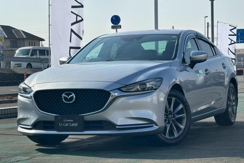 MAZDA6セダンです